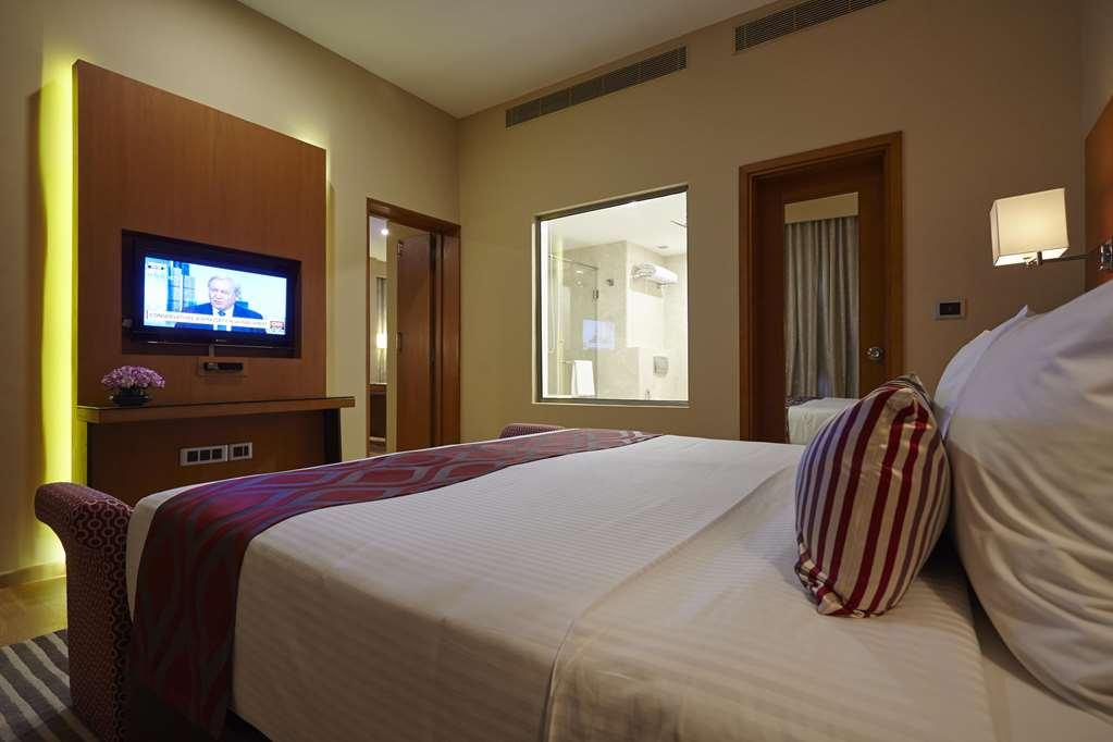 Turyaa - Omr It Expressway Hotel 5*