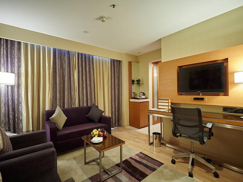 Turyaa - Omr It Expressway Hotel